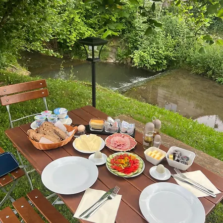 Hirsch Schwarzwald Hotel *